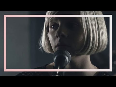 Aurora - Running With The Wolves (Live)